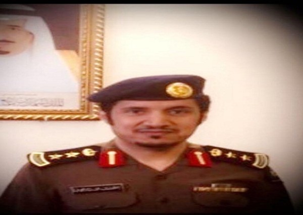 العقيد منصور الزهراني يمنح ميدالية التقدير العسكري من الدرجة الأولى العقيد منصور الزهراني يمنح ميدالية التقدير العسكري من الدرجة الأولى