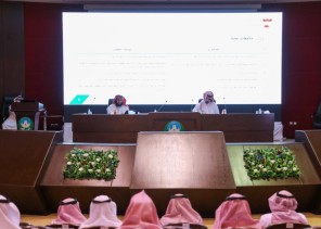 فيصل بن عيّاف: الرياض تمر بمرحلة تنموية تاريخية في ظل دعم القيادة الحكيمة فيصل بن عيّاف: الرياض تمر بمرحلة تنموية تاريخية في ظل دعم القيادة الحكيمة