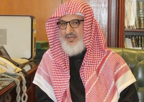 من هو الشيخ محمد آل الشيخ المكلف بخطبة عرفة