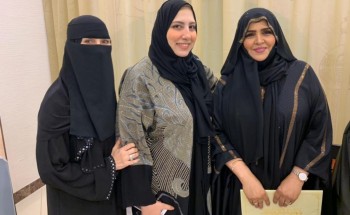الشاعرة الوطنية دلال راضي تشعل أجواء جدة بأمسية شعرية في اليوم العالمي للغة العربية الشاعرة الوطنية دلال راضي تشعل أجواء جدة بأمسية شعرية في اليوم العالمي للغة العربية