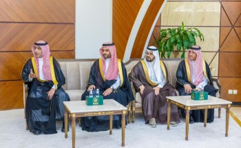 أمير الشرقية يستقبل منسوبي فرع وزارة الاستثمار بالمنطقة