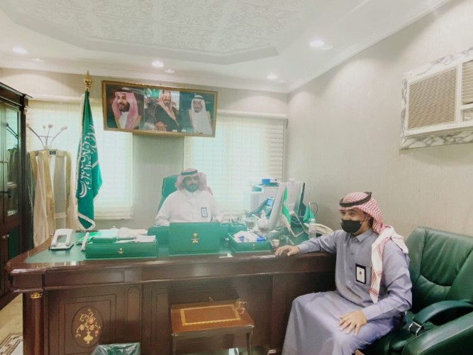 محافظ فيفاء يدشن المركز الإعلامي بفيفاء ويعتمد الحسابات على شبكات التواصل الاجتماعي