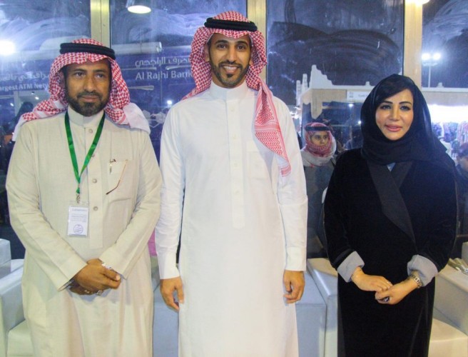 الأميره أضواء بنت فهد ترعى تدشين معرض « المنظمة العربية للسلام والتنمية» بمهرجان عبق الماضي