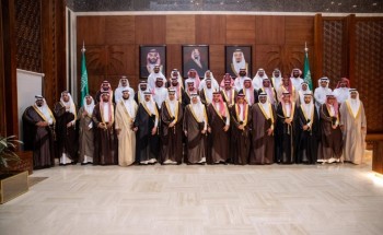 أمير الشرقية يشيد بالتطور الذي يشهده التعليم وبما توليه الدولة بقيادة خادم الحرمين وسمو ولي العهد من دعم واهتمام أمير الشرقية يشيد بالتطور الذي يشهده التعليم وبما توليه الدولة بقيادة خادم الحرمين وسمو ولي العهد من دعم واهتمام