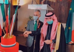 القنصل الفرنسي مهراج يحتفل باليوم الوطني و يشيد بالأطباء السعوديين العاملين بفرنسا لمواجهةكورنا القنصل الفرنسي مهراج يحتفل باليوم الوطني و يشيد بالأطباء السعوديين العاملين بفرنسا لمواجهةكورنا
