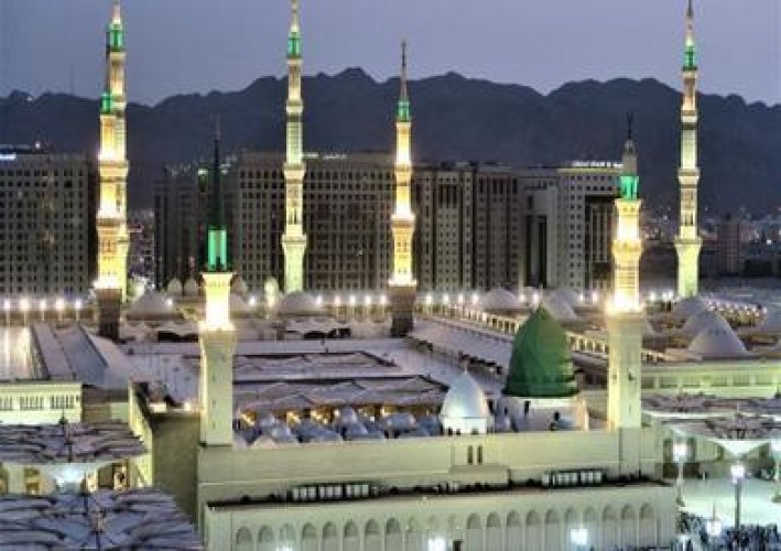 إقامة صلاة القيام في أول ليلة من العشر الأواخر لشهر رمضان المبارك بالمسجد النبوي
