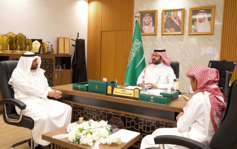 هدفنا تمكينهم..  «عزران» لمحافظ الدرب «بن وريك» «3» جمعيات سخرت إمكانياتها لدعم المزارعين