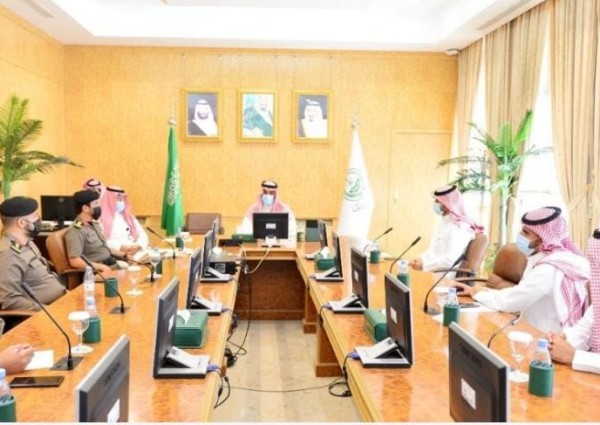 وكيل إمارة حائل يرأس اجتماع لجنة السلامة المرورية بالمنطقة وكيل إمارة حائل يرأس اجتماع لجنة السلامة المرورية بالمنطقة