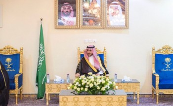 الأمير فيصل بن نواف يزور المراكز التابعة لمحافظة القريات ويلتقي بالأهالي