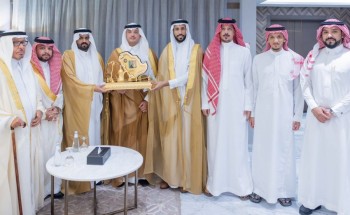 سمو محافظ الأحساء يستقبل رئيس وأعضاء مجلس إدارة نادي الروضة سمو محافظ الأحساء يستقبل رئيس وأعضاء مجلس إدارة نادي الروضة
