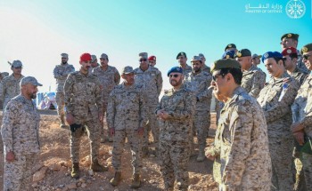 معالي رئيس هيئة الأركان العامة يتفقد الوحدات العسكرية في الحدود الشمالية معالي رئيس هيئة الأركان العامة يتفقد الوحدات العسكرية في الحدود الشمالية