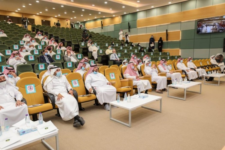 “البيئة” تناقش التسويق الزراعي الإلكتروني وسبل دعم المزارعين في عمليات التوزيع