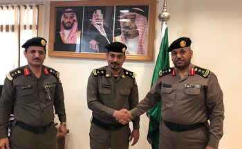 مدير شرطة رابغ يقلد عدداً من الضباط رتبهم الجديدة مدير شرطة رابغ يقلد عدداً من الضباط رتبهم الجديدة
