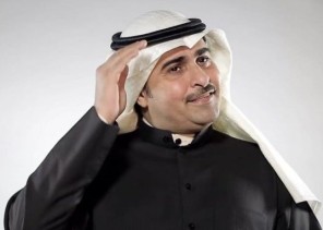 الشاعر خالد المريخي يعتزل الشعر الغنائي من أمام الكعبة المشرفة الشاعر خالد المريخي يعتزل الشعر الغنائي من أمام الكعبة المشرفة