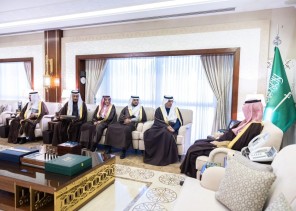 نائب أمير الشرقية يستقبل محافظ الهيئة السعودية للمواصفات والمقاييس والجودة