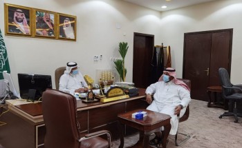 محافظ صامطة يبحث مع مدير مكتب التعليم بالمحافظة خطط العام الدراسي ١٤٤٢هـ محافظ صامطة يبحث مع مدير مكتب التعليم بالمحافظة خطط العام الدراسي ١٤٤٢هـ