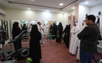 وفد من جمعية البر بالمنطقة الشرقية يزور عدد من الأسر الأكثر احتياجا