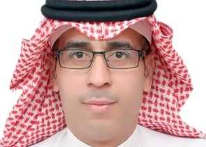 جامعة الملك فيصل تكرم أحمد العطافي لجهودة في برنامج .. جوالة جامعة الملك فيصل تكرم أحمد العطافي لجهودة في برنامج .. جوالة