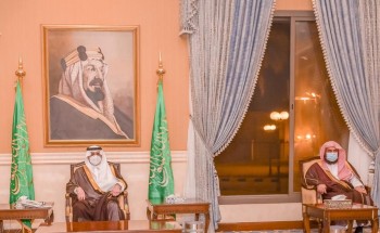 أمير تبوك يثمن جهود كافة القطاعات الصحية والأمنية والخدمية في مواجهة جائحة كورونا أمير تبوك يثمن جهود كافة القطاعات الصحية والأمنية والخدمية في مواجهة جائحة كورونا