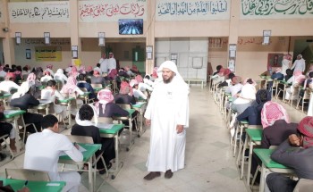 بالصور …مدير مكتب التعليم بالريث يتفقد سير الاختبارات في مجمع آل مشحنة التعليمي بالصور …مدير مكتب التعليم بالريث يتفقد سير الاختبارات في مجمع آل مشحنة التعليمي