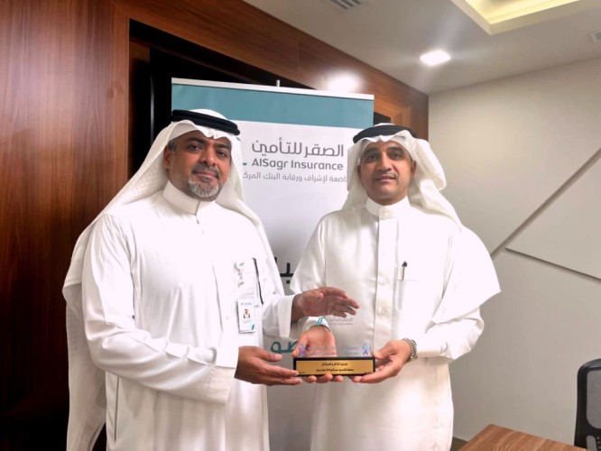 في إطار تفعيل الشراكات الاجتماعية “جمعية السرطان السعودية” تلتقي بشركة الصقر للتأمين التعاوني