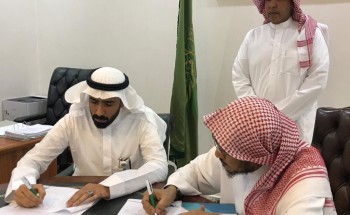 محافظ ⁧‫العلا‬⁩ يستقبل مدير فرع ⁧‫وزارة الاسكان‬⁩ ورئيس جمعية البر الخيرية