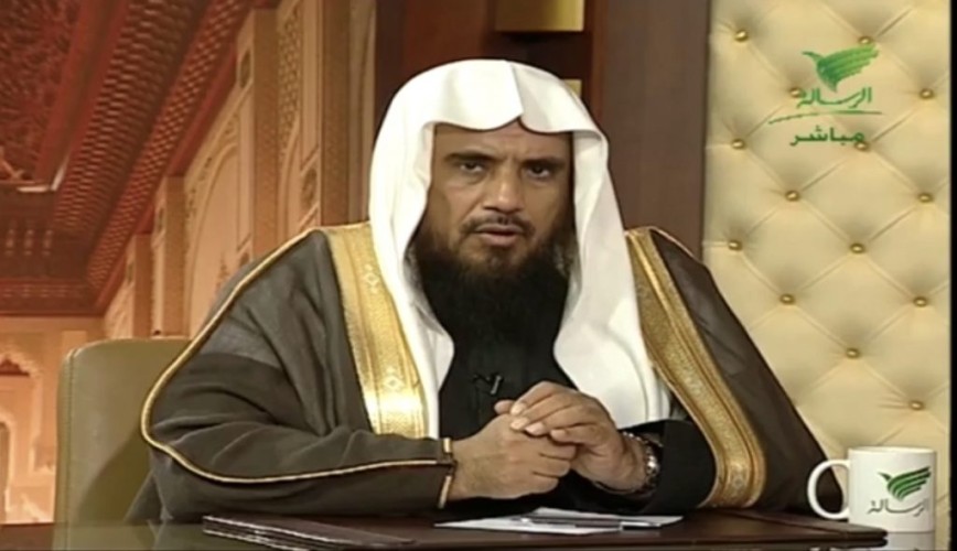 بالفيديو: ماهو حكم تصوير البعض لموتاهم أثناء الغسل .. الخثلان يكشف!