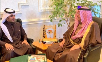 محافظ حفرالباطن يلتقي فريق حساب صوت الشرقية الإخباري محافظ حفرالباطن يلتقي فريق حساب صوت الشرقية الإخباري