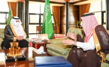 أمير تبوك يستقبل مدير صندوق تنمية الموارد البشرية بالمنطقة أمير تبوك يستقبل مدير صندوق تنمية الموارد البشرية بالمنطقة