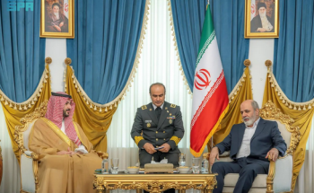 وزير الدفاع يبحث مع أمين الأمن القومي الإيراني  مستجدات الأحداث في المنطقة