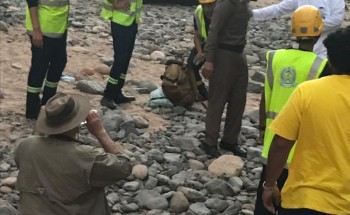 مدني ضباء ينقذ 5 اشخاص علقوا في وادي ” غمرة ” التابع لمركز الديسة بسبب الإجهاد مدني ضباء ينقذ 5 اشخاص علقوا في وادي ” غمرة ” التابع لمركز الديسة بسبب الإجهاد