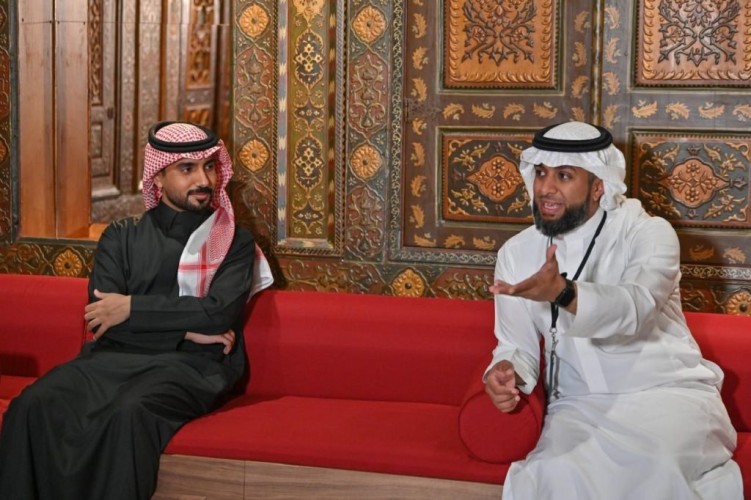 «إثراء»  يطلق سلسلة جلسات حوارية بعنوان «زوايا مضيئة» لمناقشة الحرف اليدوية خلال رمضان