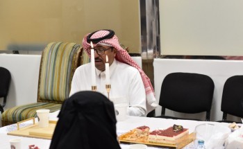 مركز تعارفوا يُعيد المياه لمجاريها لزوجين طلبا الإصلاح والزوجين يزوران المركز ويقدمان الشكر لرئيس المركز والمرشدة الاسرية