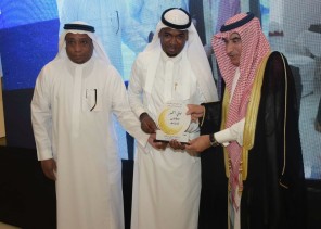 مدير عام فرع وزارة الإعلام بمنطقة مكة يدشن الأرشيف الصحفي للزميل جبريل بمكة