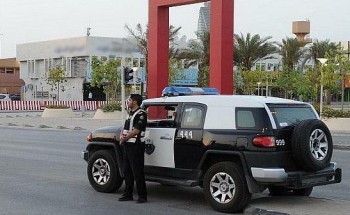شرطة الرياض تقبض على وافد امتهن تزوير الوثائق والمستندات (صور)