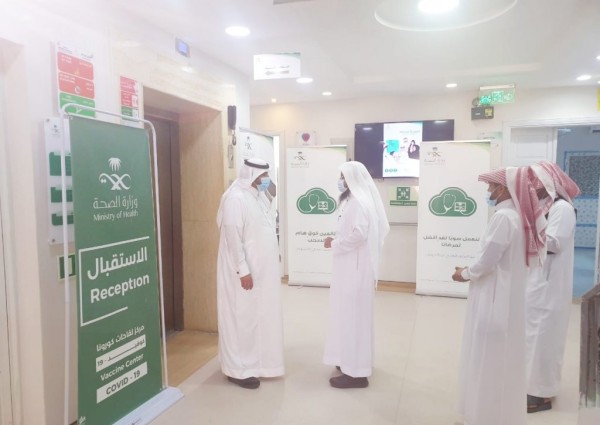 محافظ فيفاء يتفقد المستشفى العام محافظ فيفاء يتفقد المستشفى العام