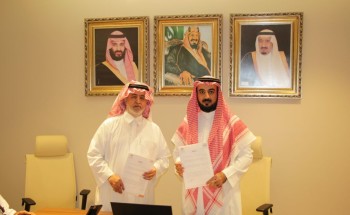“بر جدة” ووقف الوالدين يوقعان اتفاقيتي تعاون مع شركة الواجهات الغربية لدعم العمل الاجتماعي البيئي “بر جدة” ووقف الوالدين يوقعان اتفاقيتي تعاون مع شركة الواجهات الغربية لدعم العمل الاجتماعي البيئي