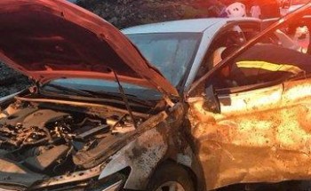 بالصور..تساقط الصخور في عقبة الباحة يقتل أحد سالكي الطريق داخل سيارته بالصور..تساقط الصخور في عقبة الباحة يقتل أحد سالكي الطريق داخل سيارته