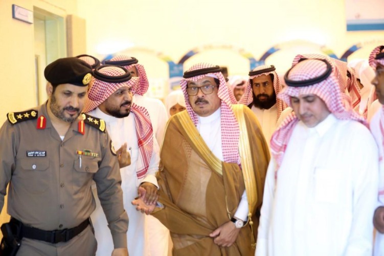 *محافظ وادي الدواسر يدشن برنامج ( كن إيجابياً )*