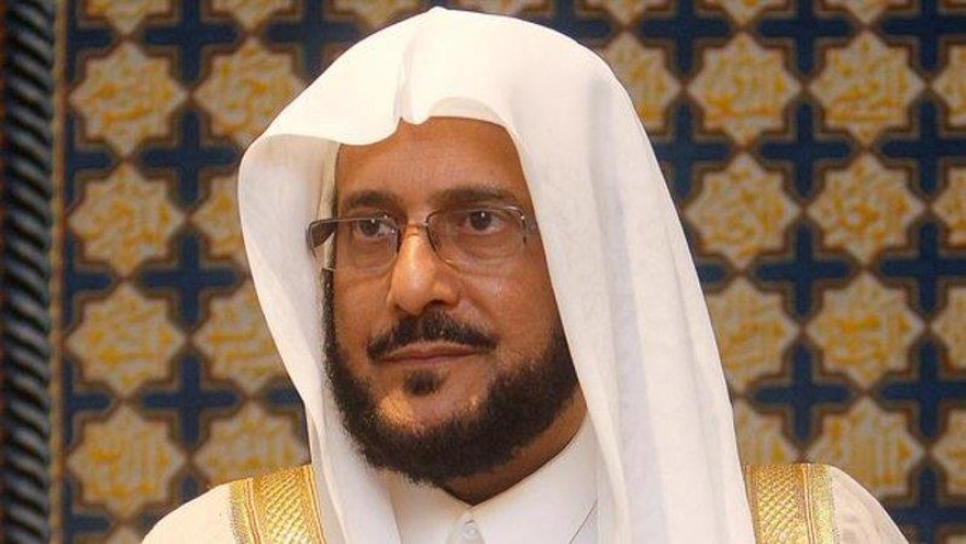 وزير الشؤون الإسلامية: التيار الكهربائي يتم سحبه لإنارة محطات بنزين وبيوت .. وهذه الجهة نلقى المسؤولية عليها!