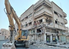 بلدية القطيف: بدء المرحلة الأولى لإزالة العقارات لتطوير مشروع طريق الملك عبد العزيز بلدية القطيف: بدء المرحلة الأولى لإزالة العقارات لتطوير مشروع طريق الملك عبد العزيز