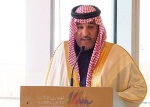 لرفع التنافسية في جميع الألوان .. “ابن حثلين”: نادي الإبل يعكف على تغيير أعداد فئات المسابقات لرفع التنافسية في جميع الألوان .. “ابن حثلين”: نادي الإبل يعكف على تغيير أعداد فئات المسابقات