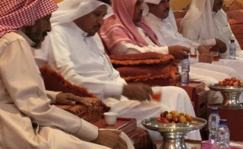 محافظ الغزاله يزور رئيس مركز بدع بن خلف
