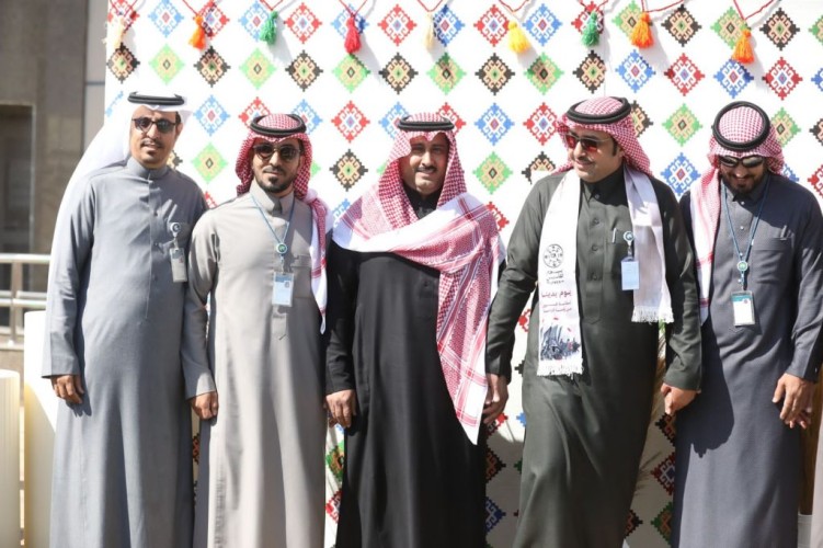 بحضور المدير العام ومساعديه .. مكتب الضمان الاجتماعي بحائل يحتفي بيوم التأسيس 2023 م .