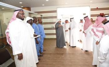 مدير تعليم مكة يشيد بمركز العملياتوالطوارئ ومنجزاته في خدمة ١٥٣٨مدرسة مدير تعليم مكة يشيد بمركز العملياتوالطوارئ ومنجزاته في خدمة ١٥٣٨مدرسة