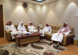 المدخلي يستقبل وفد المكتب التعاوني بالحميراء