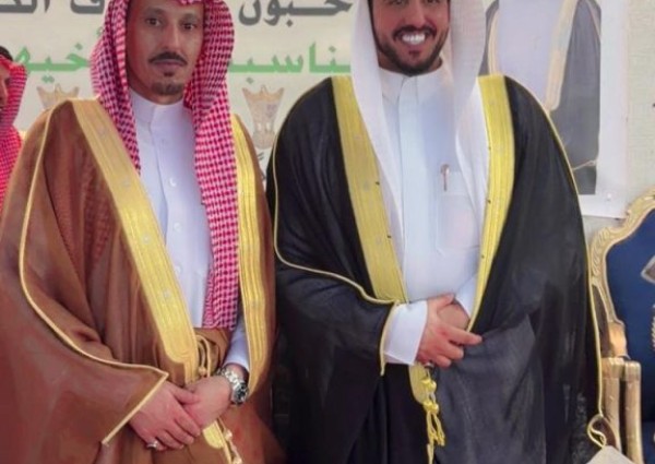 “حضور لافت من الشيوخ والأعيان”.. أبناء منيف بن غازي بن هادي يحتفلون بزواج شقيقهم عمر بمحافظة الحائط