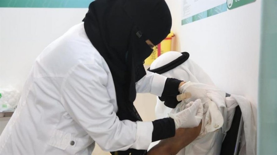 توضيح من الصحة بشأن موعد تلقي الجرعة الثانية من لقاح كورونا