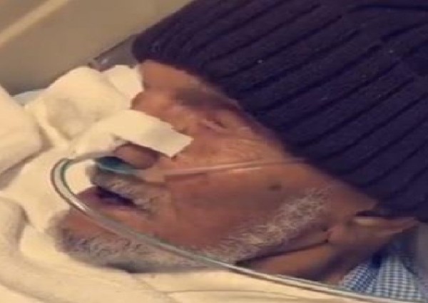 فيديو مؤثر .. شاهد: مواطن مسن يتلو بالقرآن ويرفع الآذان وهو في غيبوبة قبل وفاته