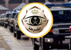 القبض على شخصين مخالفين لقرار منع التجول ومحاولتهما الهرب أثناء استيقافهما بالقصيم القبض على شخصين مخالفين لقرار منع التجول ومحاولتهما الهرب أثناء استيقافهما بالقصيم